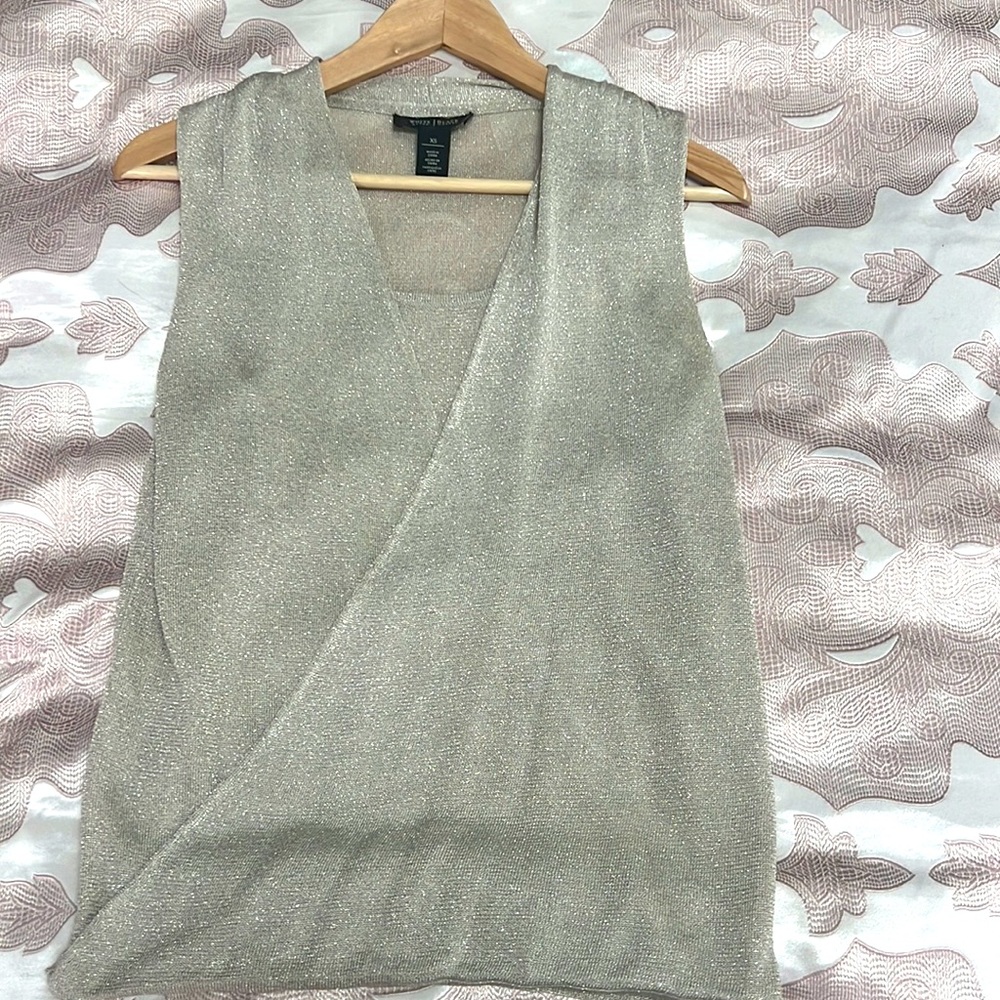 WHBM TOP